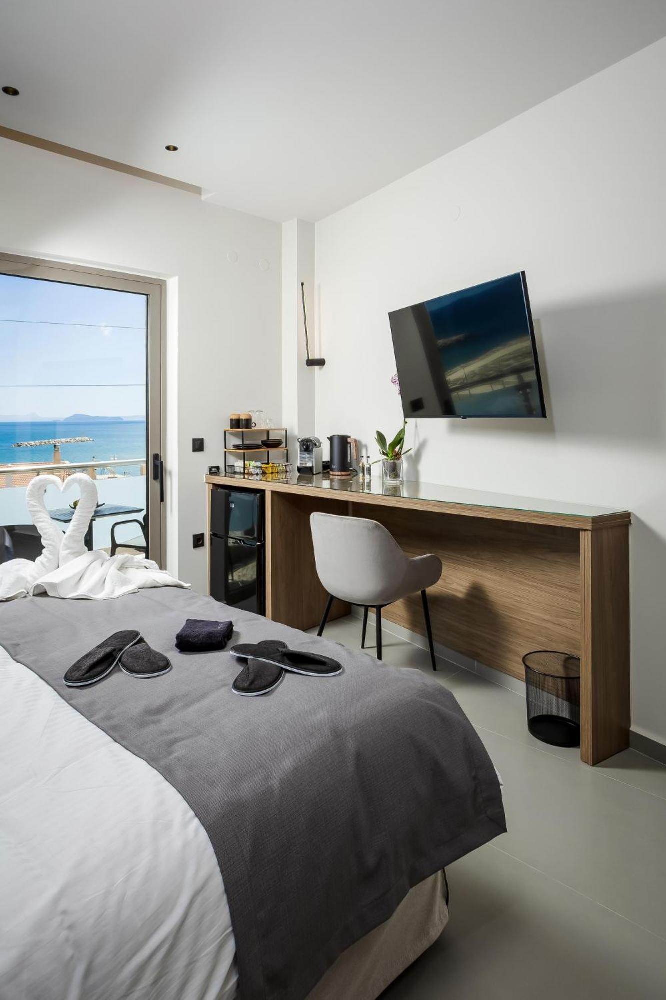 Iria Sea View Room Kolymbari Esterno foto