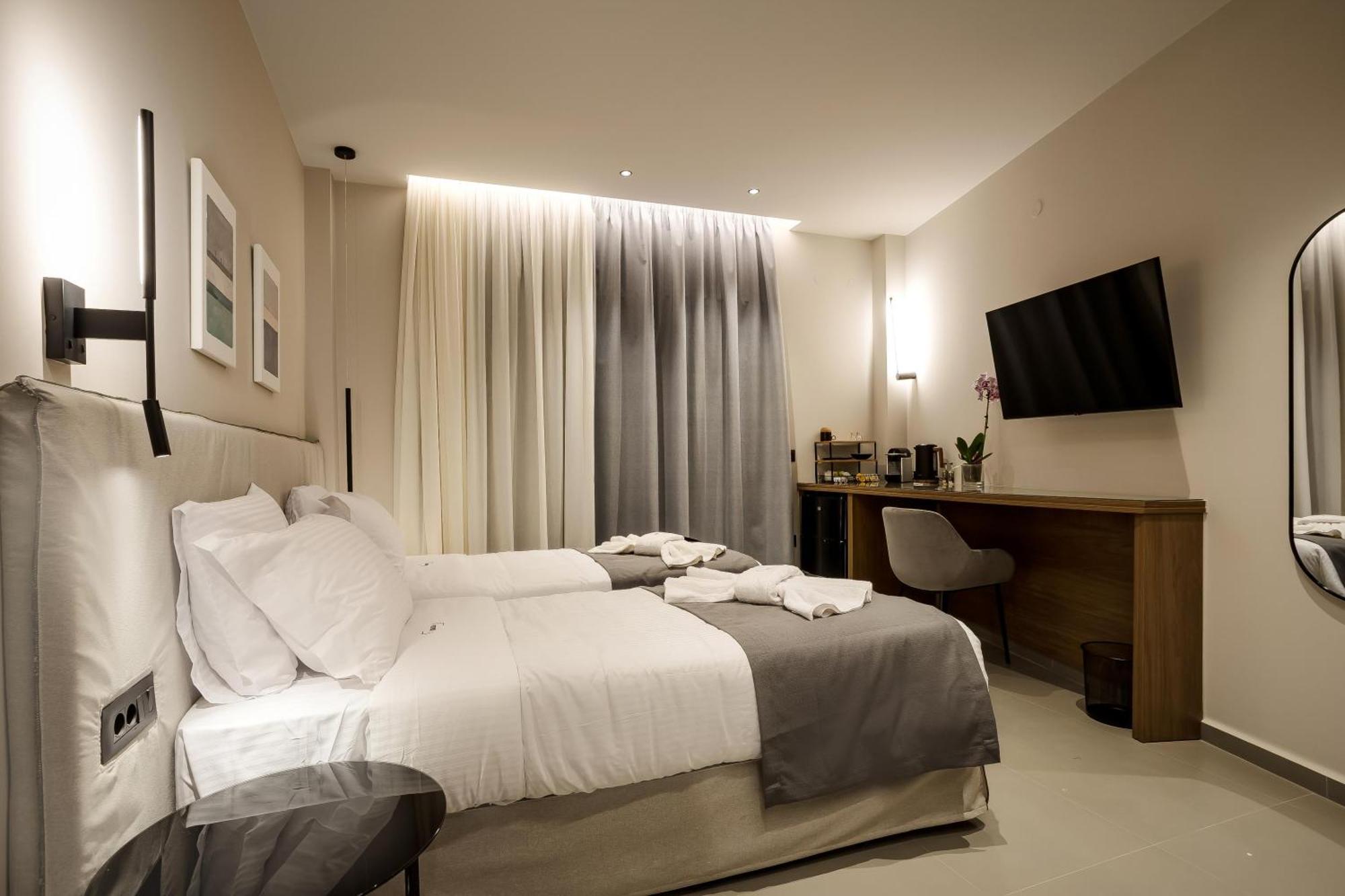 Iria Sea View Room Kolymbari Esterno foto