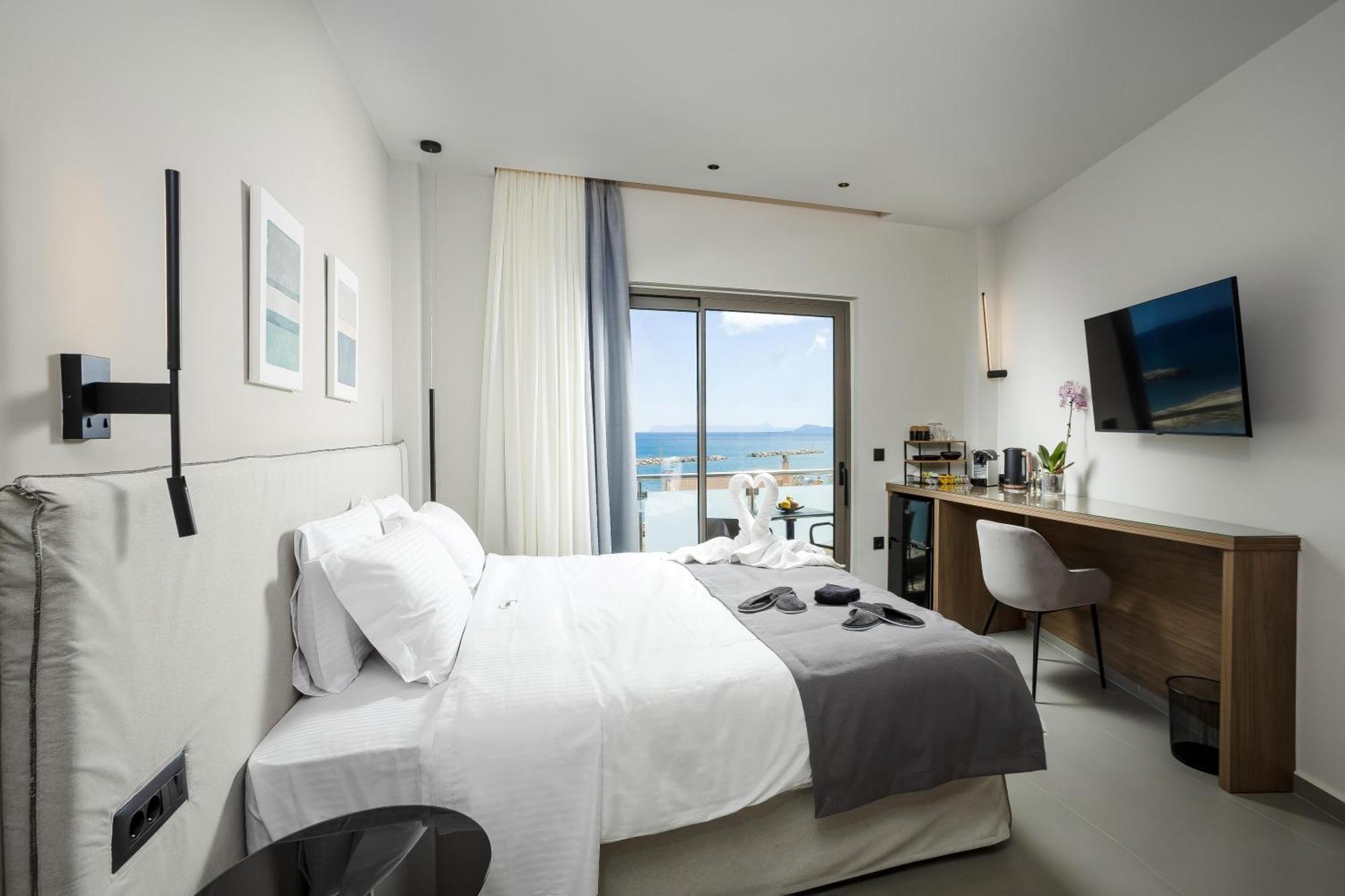 Iria Sea View Room Kolymbari Esterno foto