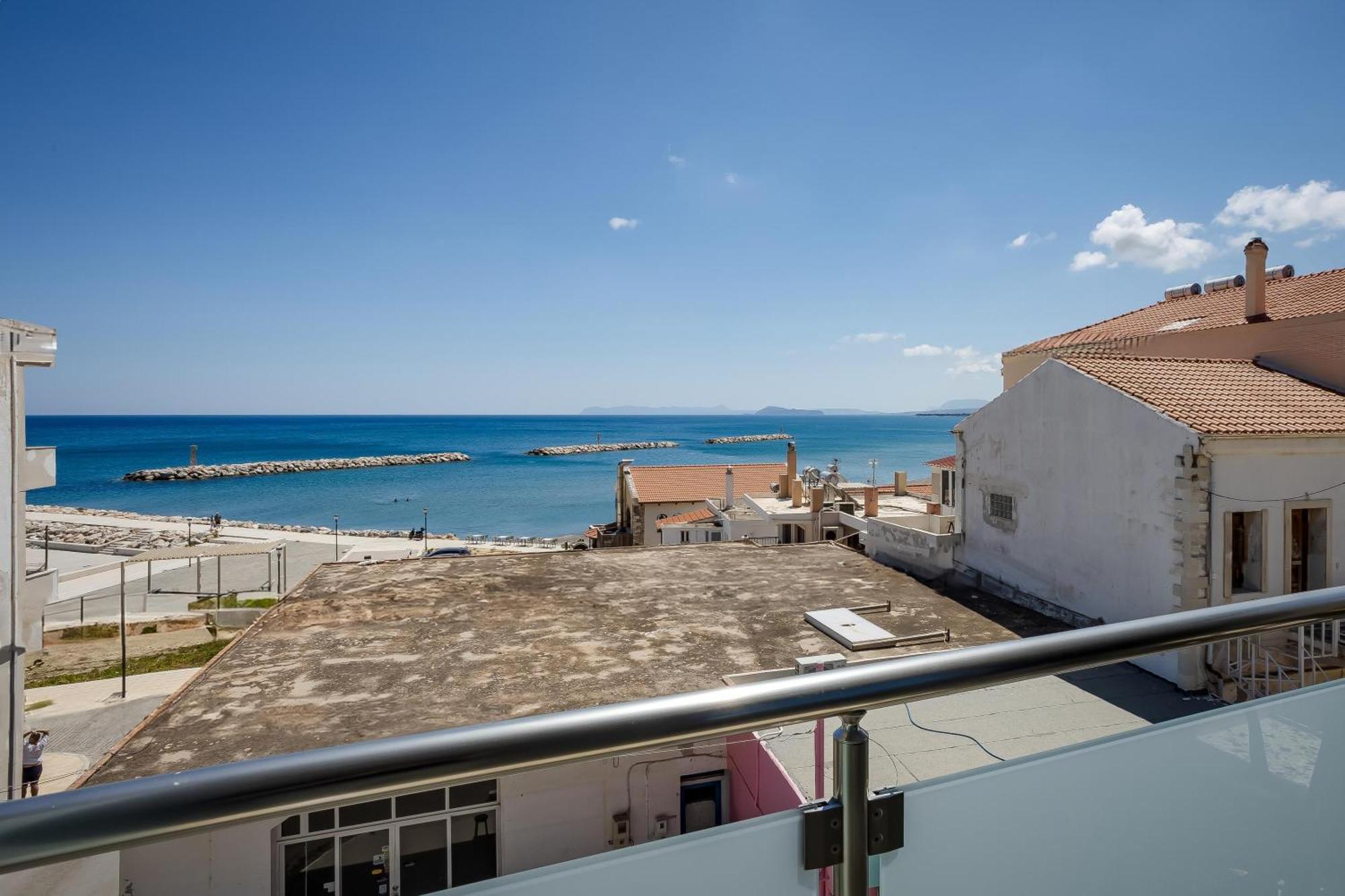 Iria Sea View Room Kolymbari Esterno foto